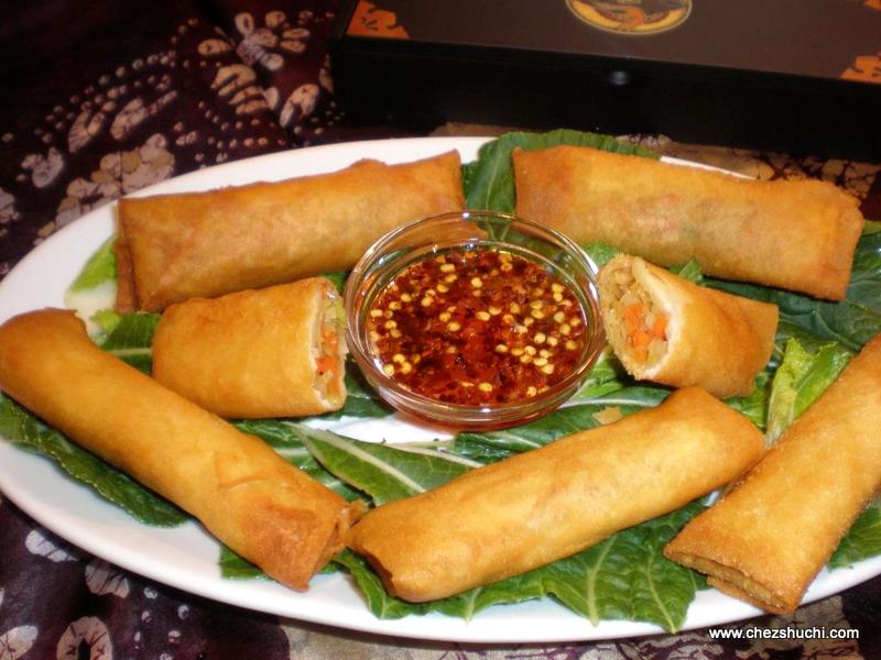 spring rolls with chili dip