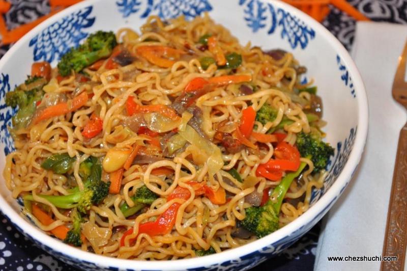 Vegetable Cashew Chow Mein