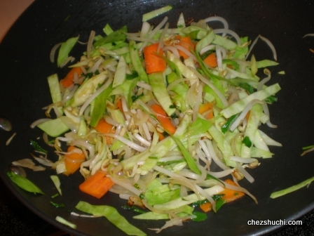  frying of chopped vegetables