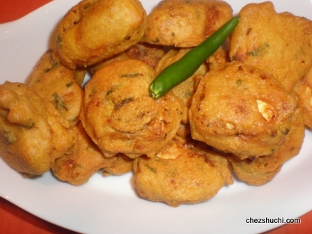 Paneer ke Pakore - cottage cheese pakora- पनीर के पकोड़े